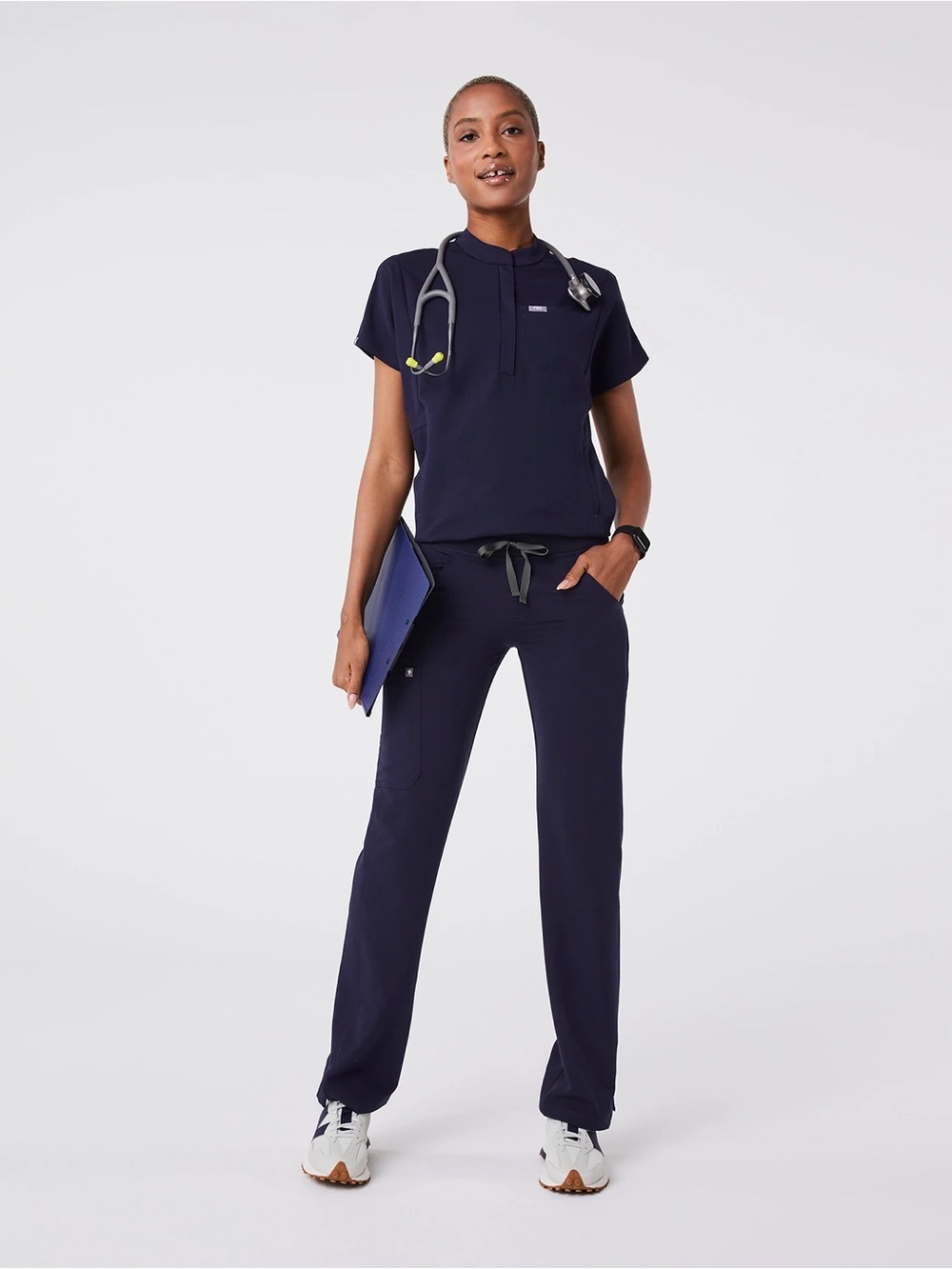 FIGS Women's Navy Scrub Set